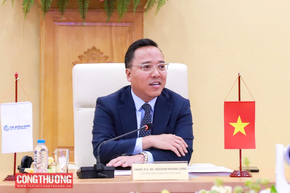 Thứ trưởng Nguyễn Hoàng Long