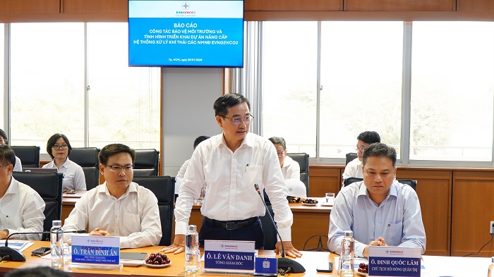 Ông Lê Văn Danh - Thành viên HĐQT, Tổng Giám đốc EVNGENCO3 báo cáo tại buổi làm việc