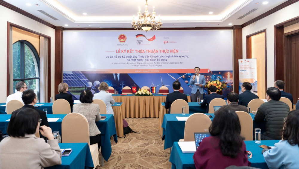 Lễ ký kết thỏa thuận thực hiện Dự án Hỗ trợ Kỹ thuật cho Thúc đẩy Chuyển dịch ngành năng lượng tại Việt Nam - giai đoạn bổ sung diễn ra tại Hà Nội ngày 21/1/2026