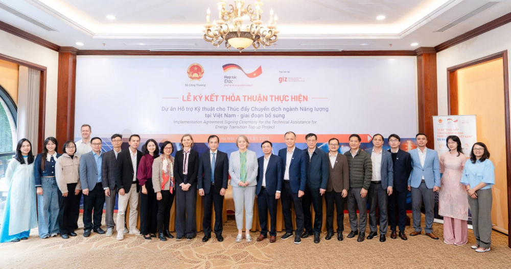 Dự án cũng đặt mục tiêu thu hút sự tham gia của hơn 150 doanh nghiệp trên toàn quốc, trong đó 70% doanh nghiệp dự kiến sẽ đầu tư vào các giải pháp chuyển dịch năng lượng và bày tỏ sự tin tưởng vào khung pháp lý và quy định của Việt Nam.