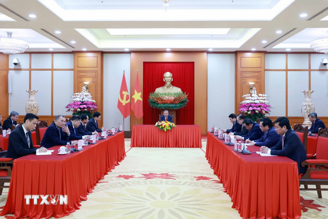 tổng bí thư điện đàm cuba