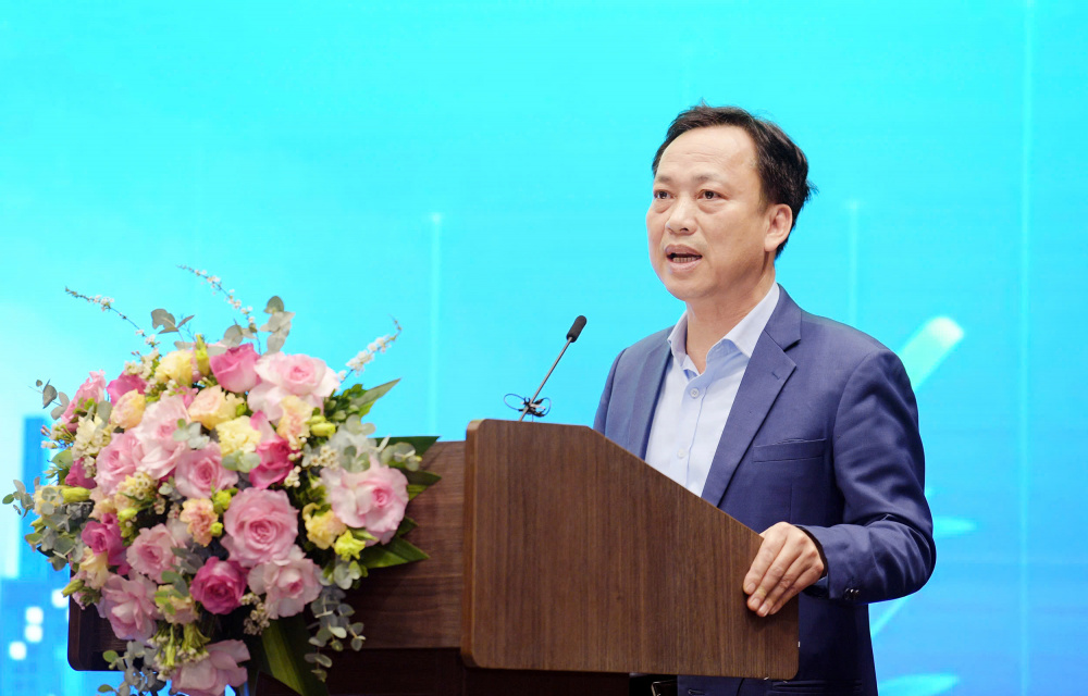 Đồng chí Lại Xuân Lâm, Phó Bí thư Đảng ủy Chính phủ ghi nhận và biểu dương những nỗ lực, cố gắng của các cấp bộ Đoàn trong năm vừa qua.