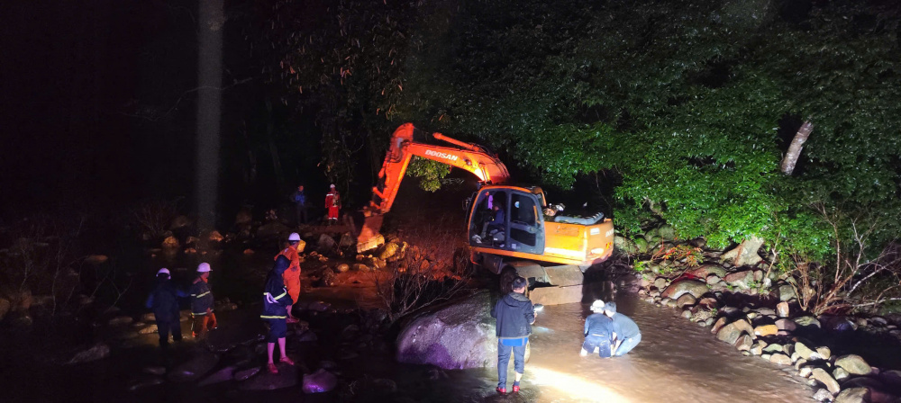 Tập đoàn Điện lực Việt Nam xóa “vùng lõm” điện, sóng tại 129 thôn, bản