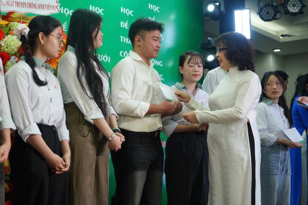 Trường Đại học Đông Á