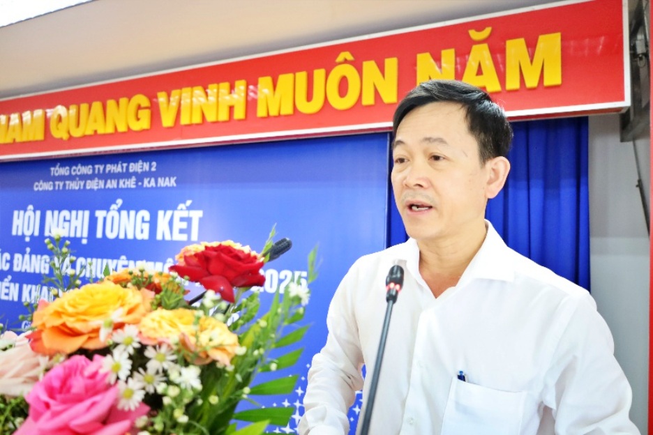 ông Khứ phát biểu