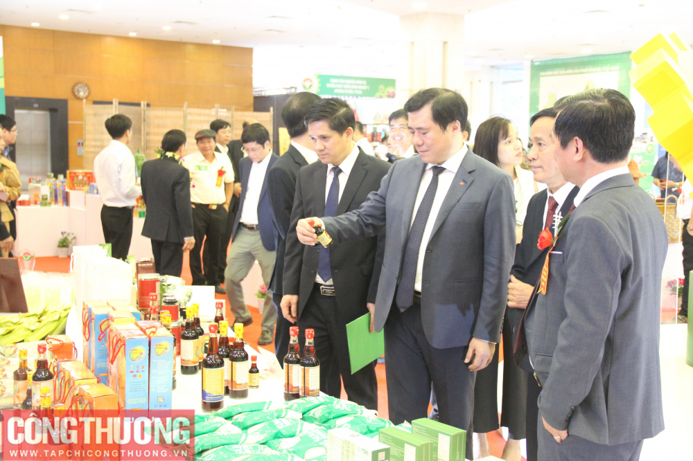 bình chọn sản phẩm công nghiệp nông thôn tiêu biểu