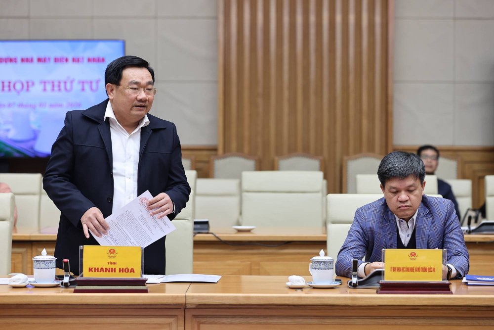 Các đại biểu báo cáo, phát biểu - Ảnh: VGP/Nhật Bắc