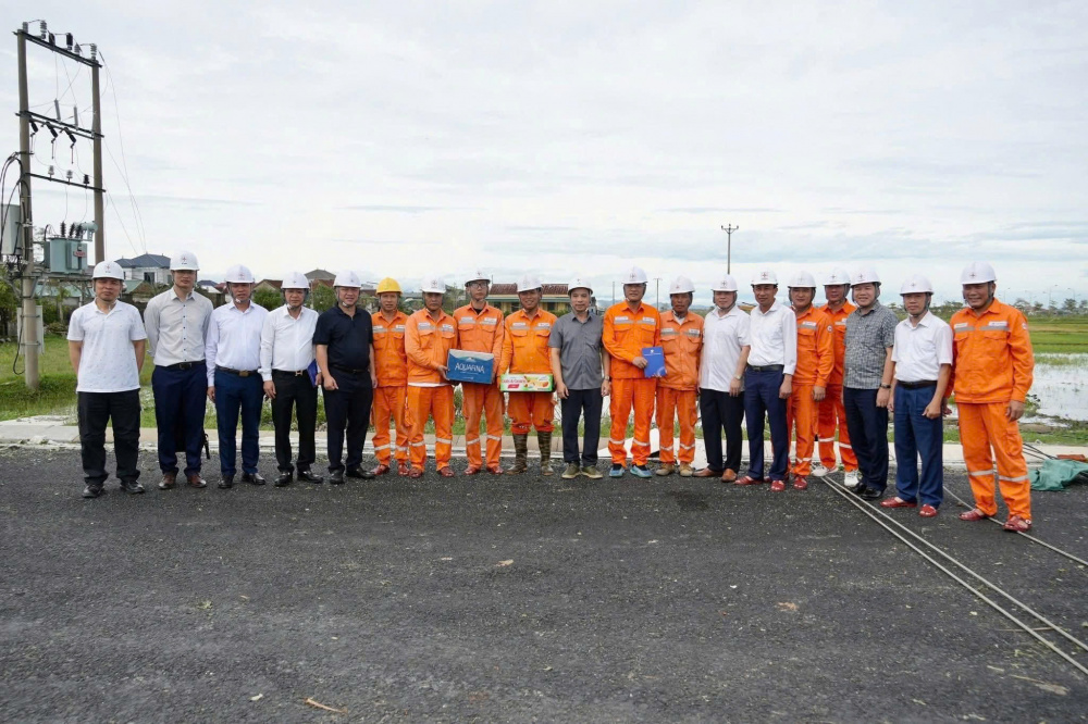 Lấy người lao động làm trung tâm - động lực cho phát triển bền vững