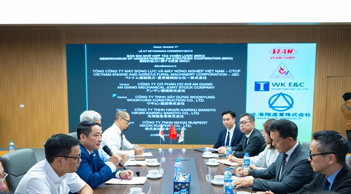 hợp tác chiến lược