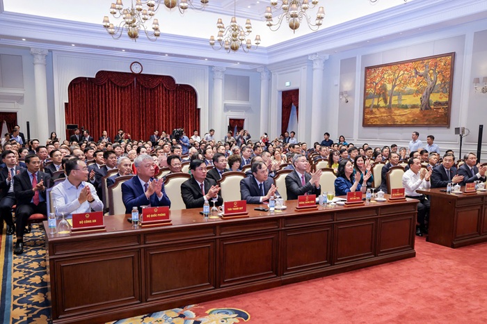 Toàn cảnh các đại biểu doanh nghiệp tiêu biểu tham dự buổi gặp mặt nhân Ngày Doanh nhân Việt Nam năm 2026.