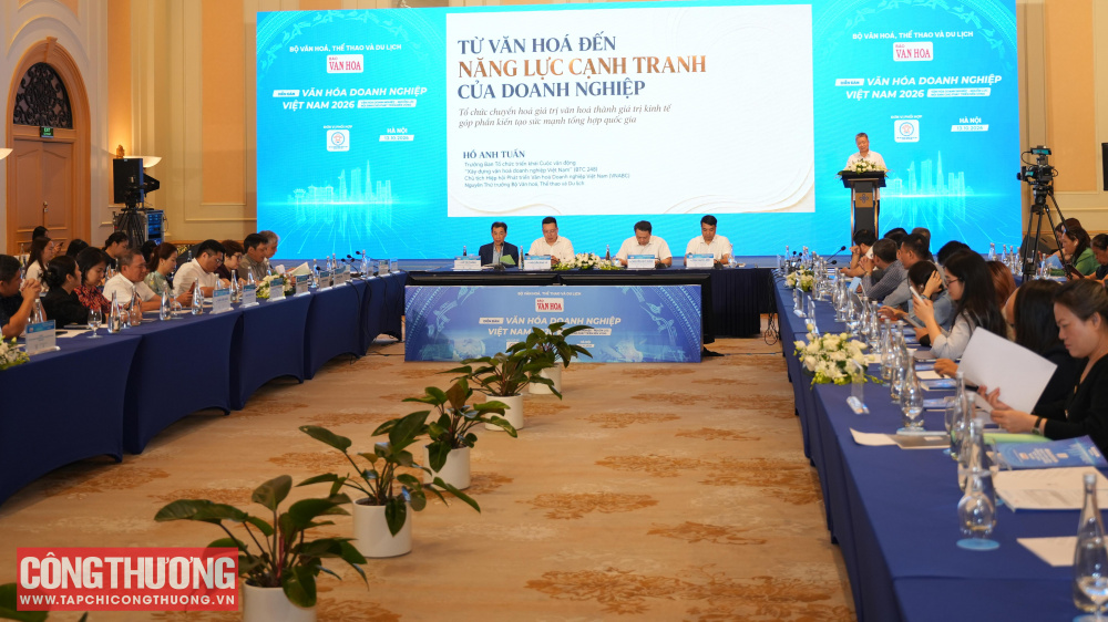 Ông Hồ Anh Tuấn - Chủ tịch Hiệp hội phát triển văn hóa doanh nghiệp chia sẻ tại diễn đàn