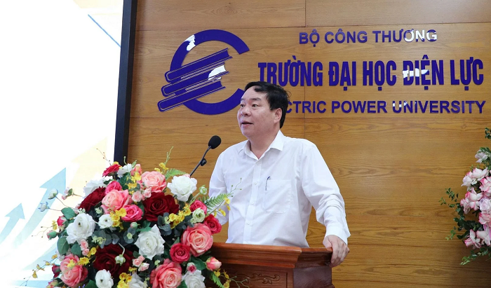 NGƯT.PGS.TS Vũ Đình Ngọ gửi lời cảm ơn tới các doanh nghiệp nhân ngày Doanh nhân Việt Nam 13/10.