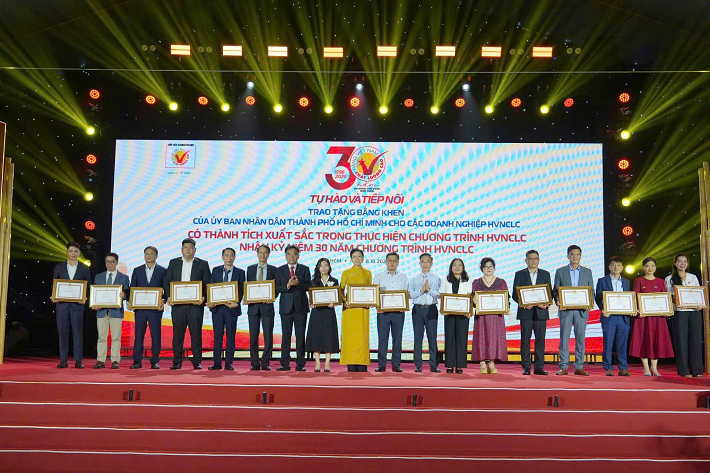 thương hiệu 4