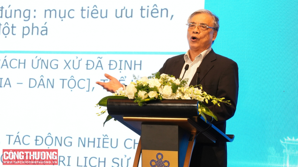 TS Trần Đình Thiên tham luận về văn hóa kinh doanh cho các doanh nghiệp Việt Nam