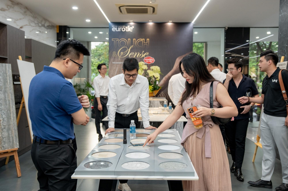 “Touch & Sense” 2026: Dấu ấn công nghệ và ngôn ngữ vật liệu mới