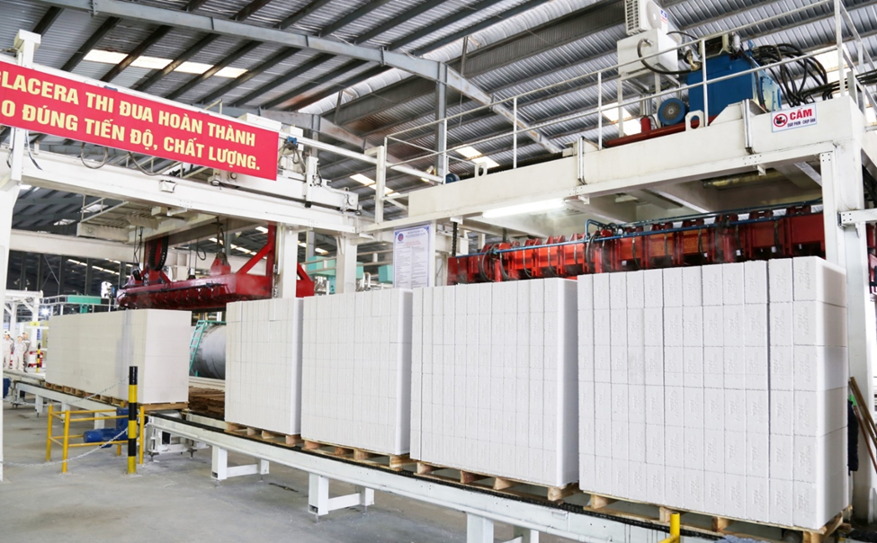 Viglacera: Tiết kiệm năng lượng từ nhà máy đến công trình: Đầu tư công nghệ xanh, tiết kiệm năng lượng từ gốc (Kỳ 1)