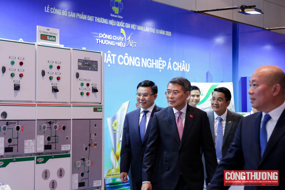Thủ tướng Lê Minh Hưng: Doanh nghiệp thương hiệu Việt Nam phải trở thành lợi thế cạnh tranh chiến lược