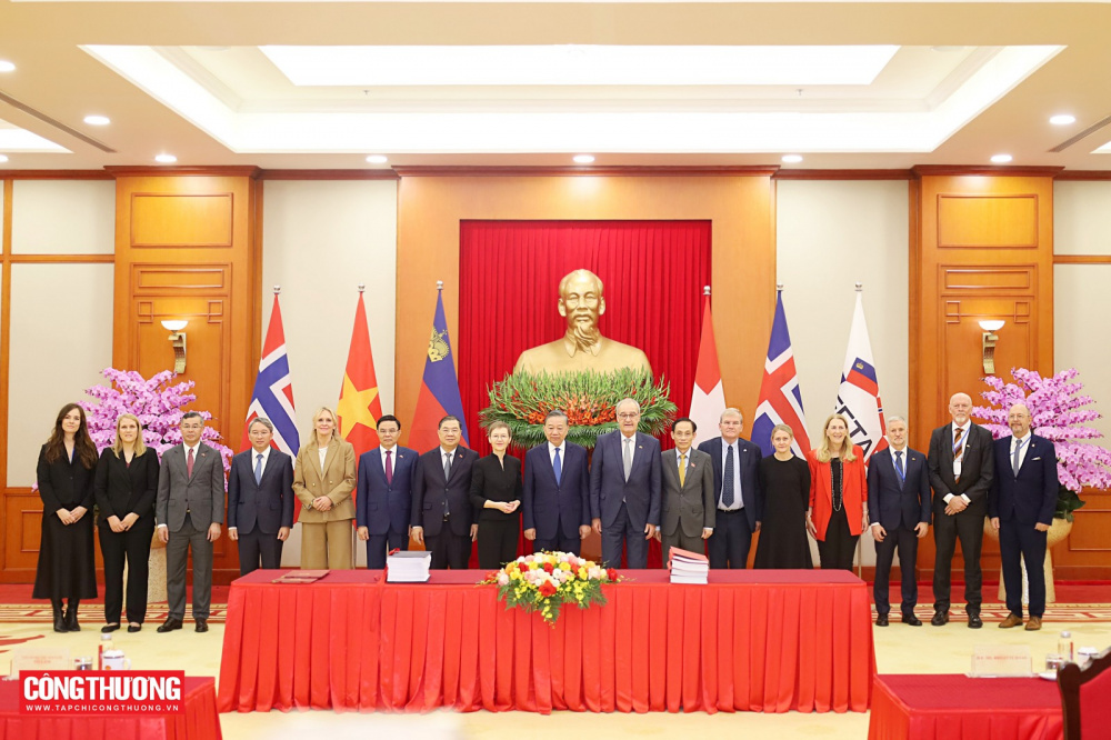 kí kết
