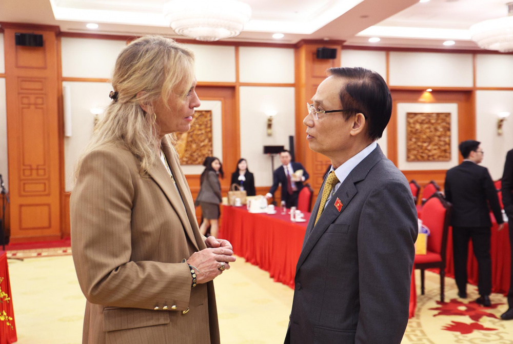 hợp tác thương mại