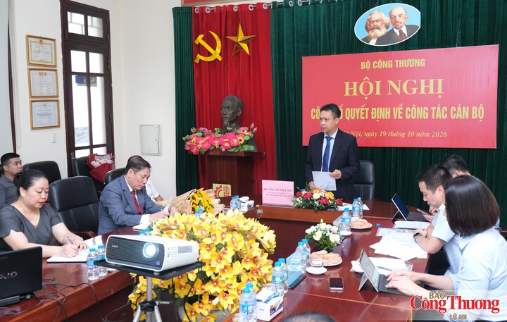 Giao Quyền Viện trưởng Viện Nghiên cứu Thiết kế chế tạo máy nông nghiệp