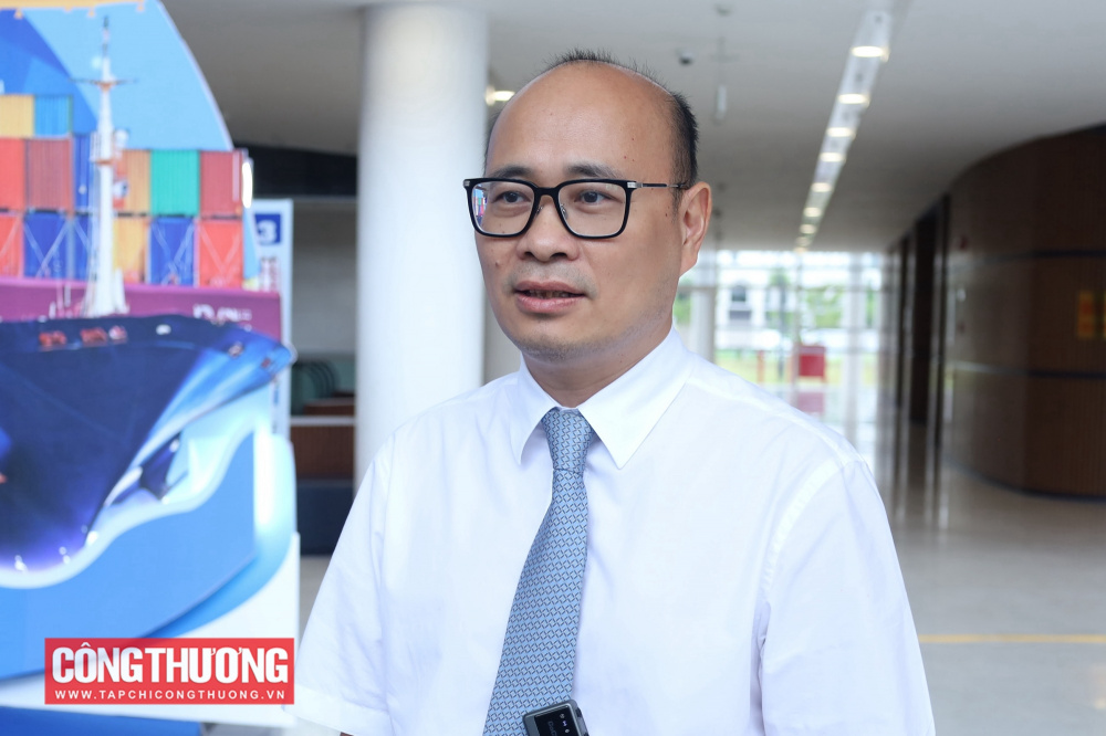 Thứ trưởng Lương Hoàng Thái