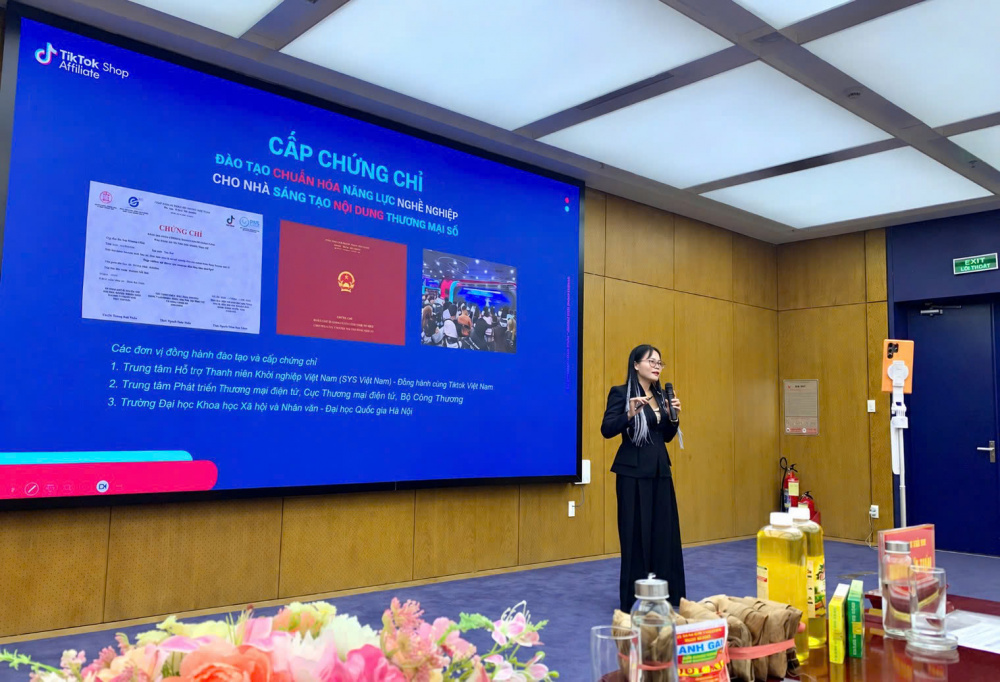 thương mại điện tử