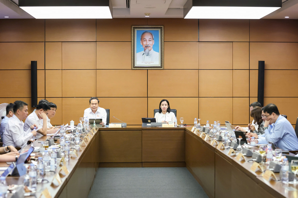 Chủ tịch Quốc hội yêu cầu đơn giản hóa thủ tục đầu tư điện lực nhưng không để phát sinh cơ chế xin - cho.