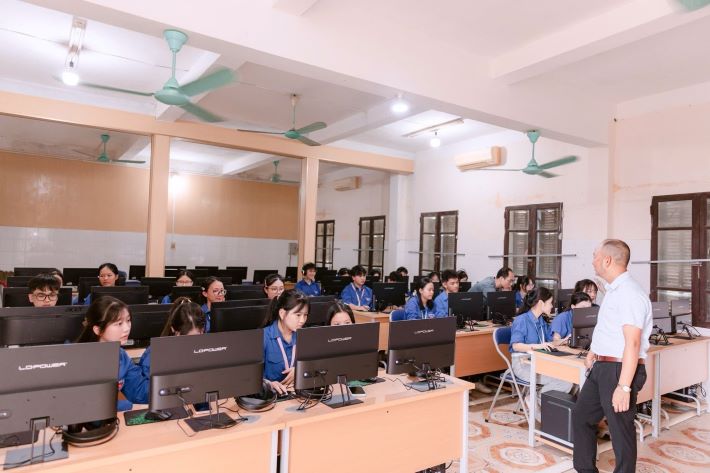 Trao tặng