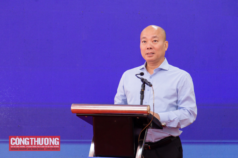 Cục trưởng Vũ Bá Phú cho biết điểm cốt lõi của Chương trình GoGlobal là sự thay đổi về cách tiếp cận, chuyển từ việc “đưa hàng Việt xuất khẩu ra nước ngoài” sang “xây dựng sự hiện diện của doanh nghiệp Việt Nam ở nước ngoài”.