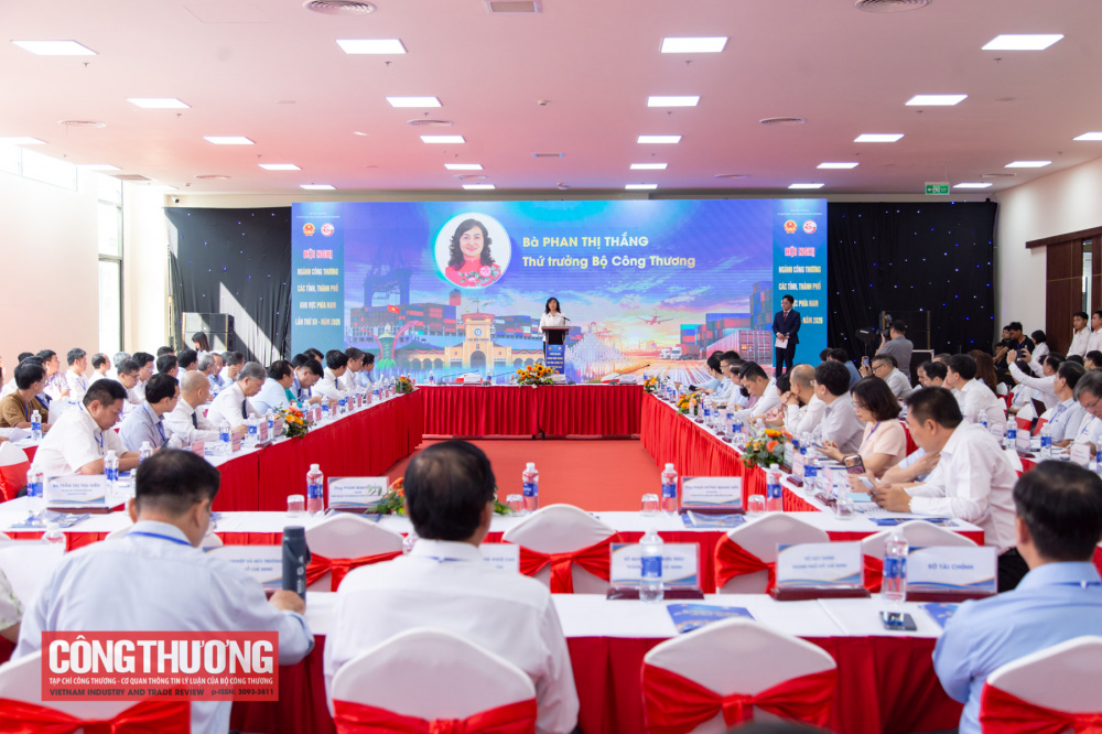 Hội nghị ngành Công Thương các tỉnh, thành phố khu vực phía Nam lần thứ XII - năm 2026 diễn ra sáng 22/10/2026 với chủ đề “Đẩy mạnh hợp tác liên kết vùng nhằm khơi thông nguồn lực góp phần thúc đẩy tăng trưởng kinh tế ‘hai con số’ giai đoạn 2026 - 2030” thương mại khu vực phía Nam