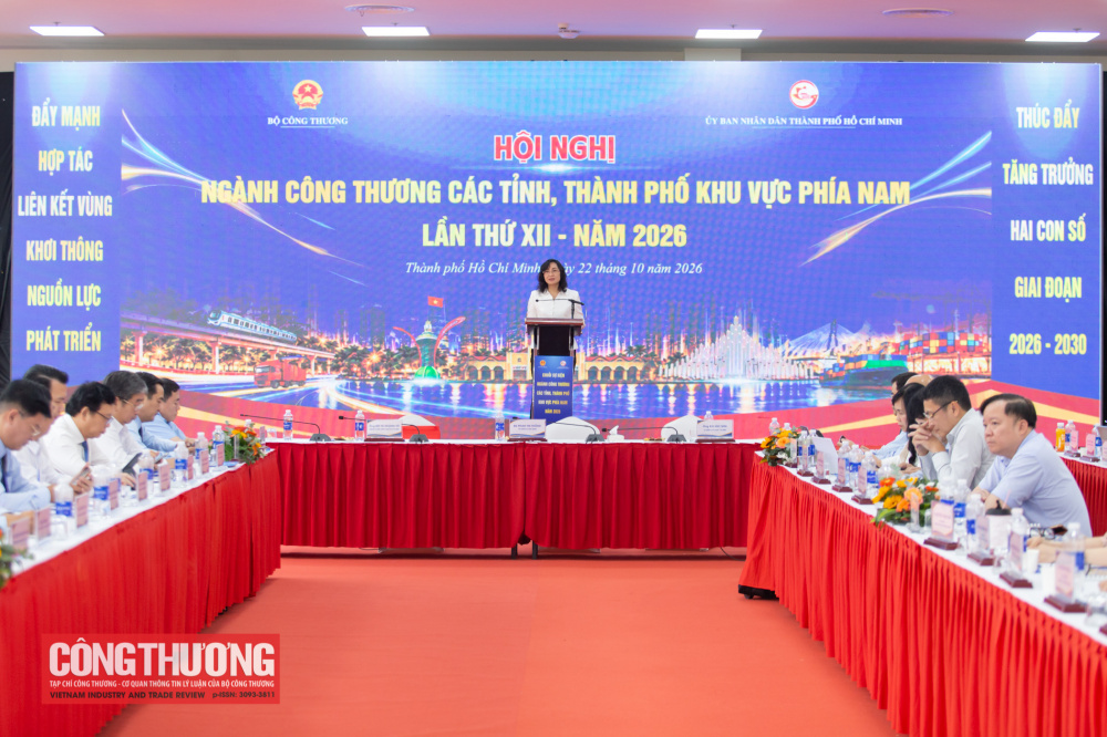 phát triển công nghiệp