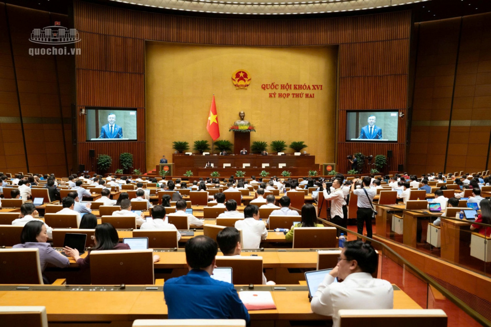 Quốc hội nghe dự thảo luật