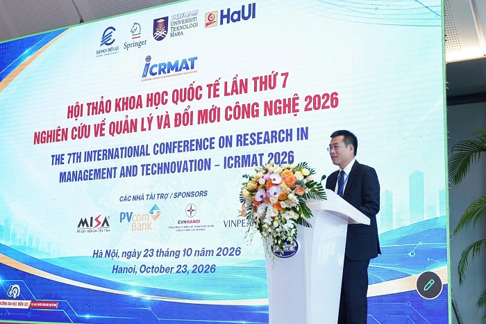 PGS.TS. Nguyễn Lê Cường – Phó Hiệu trưởng Trường Đại học Điện lực phát biểu khai mạc Hội thảo ICRMAT 2026.