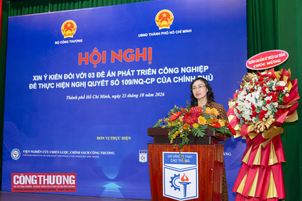 Thứ trưởng Bộ Công Thương Phan Thị Thắng