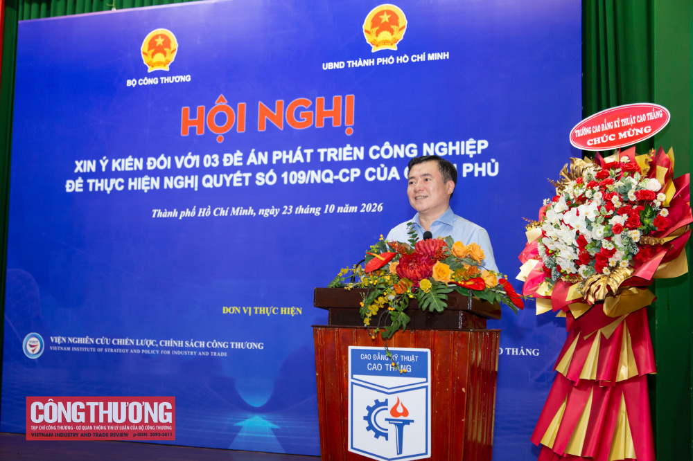 Phó Bí thư Thành ủy TP. Hồ Chí Minh Nguyễn Sinh Nhật Tân cho rằng 03 đề án được đưa ra thảo luận tại Hội nghị là những vấn đề then chốt đối với nền công nghiệp nước ta trong những năm tới