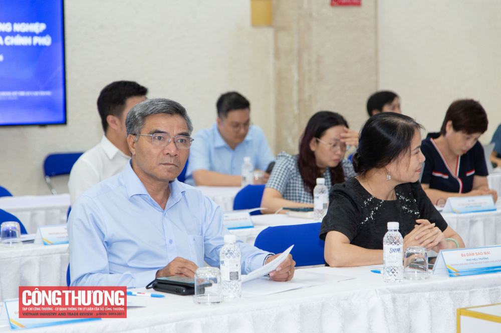 Đại biểu tham dự Hội nghị