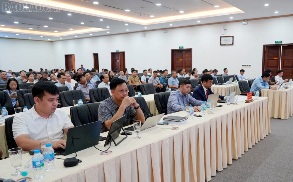 Quang cảnh Hội nghị tuyên truyền, phổ biến pháp luật về địa chất và khoáng sản năm 2026 tại Lào Cai. Ảnh:&nbsp;Bích Hợp/NNMT