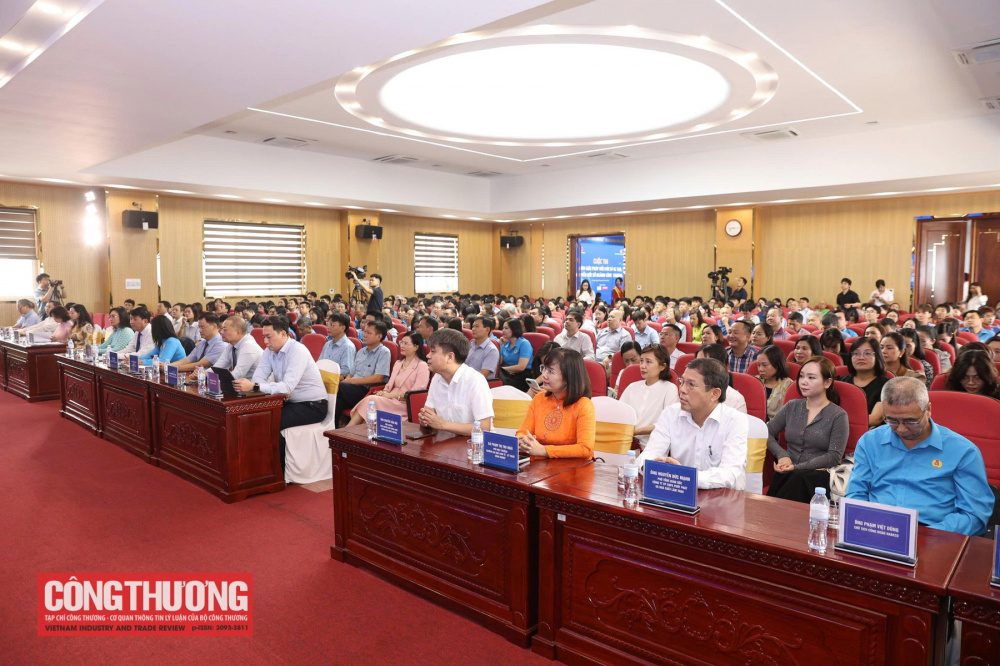 Phát động Phong trào thi đua “Sáng kiến mỗi ngày” trong ngành Công Thương năm 2026 và khởi động Cuộc thi “Nhóm giải pháp Đổi mới sáng tạo - Chuyển đổi số ngành Công Thương