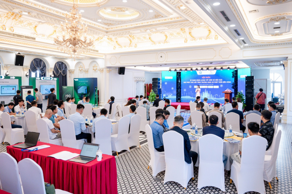 Hội thảo “Sử dụng năng lượng tiết kiệm và hiệu quả - Giải pháp thúc đẩy tăng trưởng xanh và phát triển bền vững”