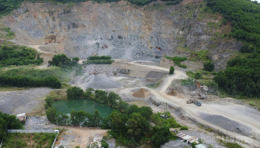 Thông tư quy định chi tiết về nội dung đề án đóng cửa mỏ khoáng sản, phương án đóng cửa mỏ khoáng sản và mẫu văn bản trong hồ sơ đóng cửa mỏ khoáng sản