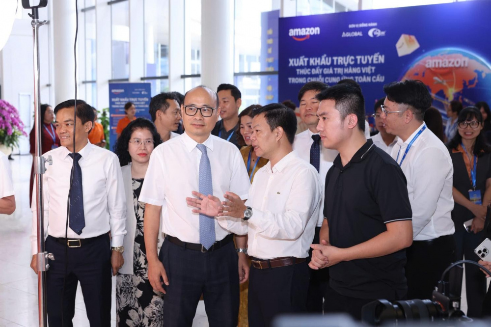 thương mại điện tử