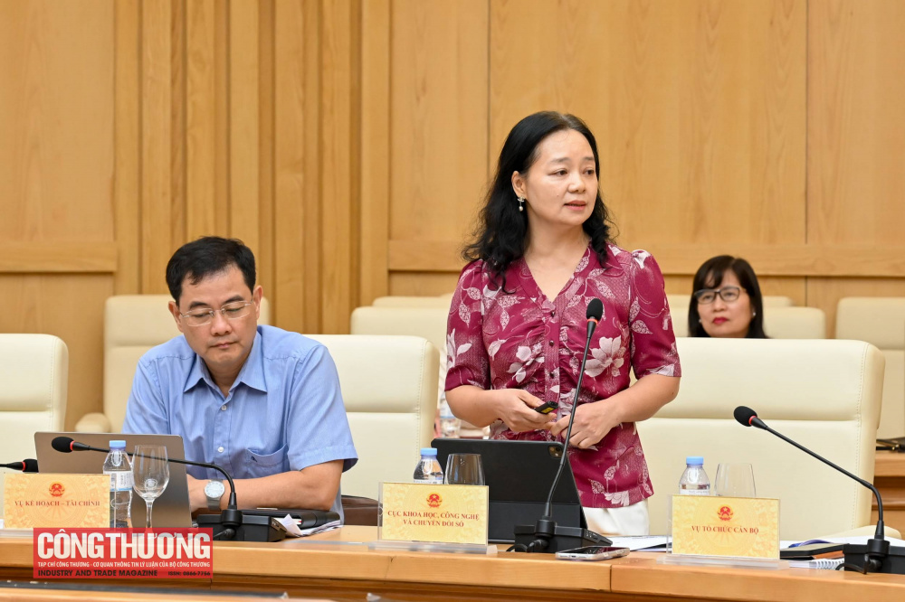 Bà Nguyễn Thị Lâm Giang - Cục trưởng Cục Khoa học, Công nghệ và Chuyển đổi số