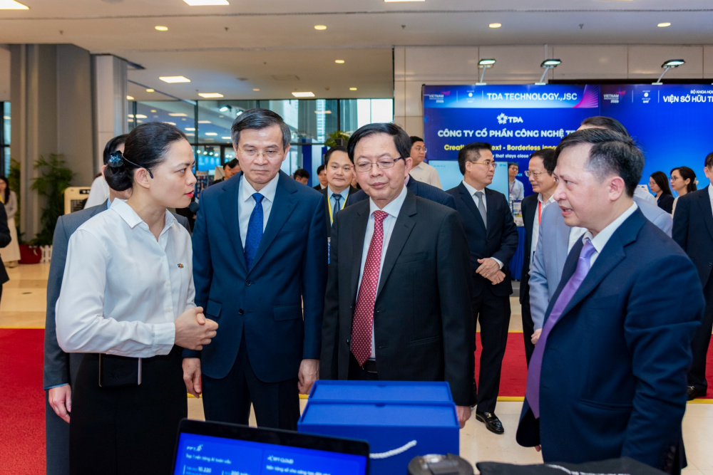 Phó Thủ tướng Chính phủ Hồ Quốc Dũng