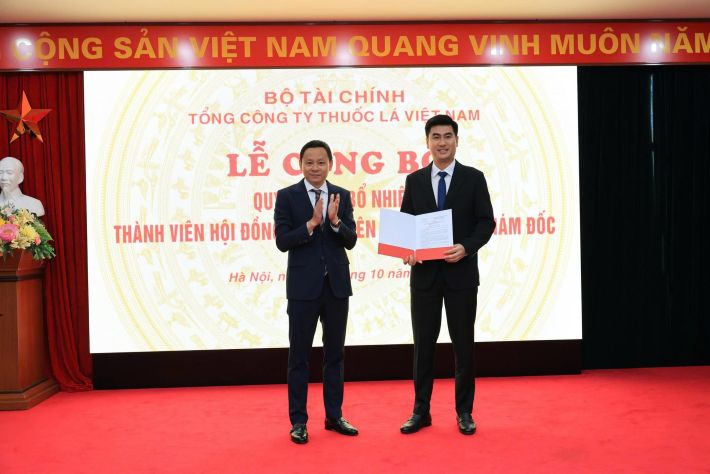 Kiện toàn nhân sự lãnh đạo