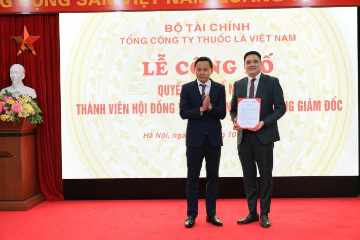 Kiện toàn nhân sự lãnh đạo