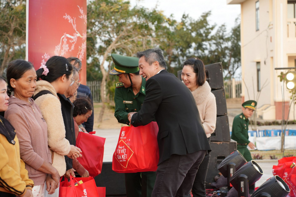 “Chung vị Tết Việt – Gắn kết muôn miền” 