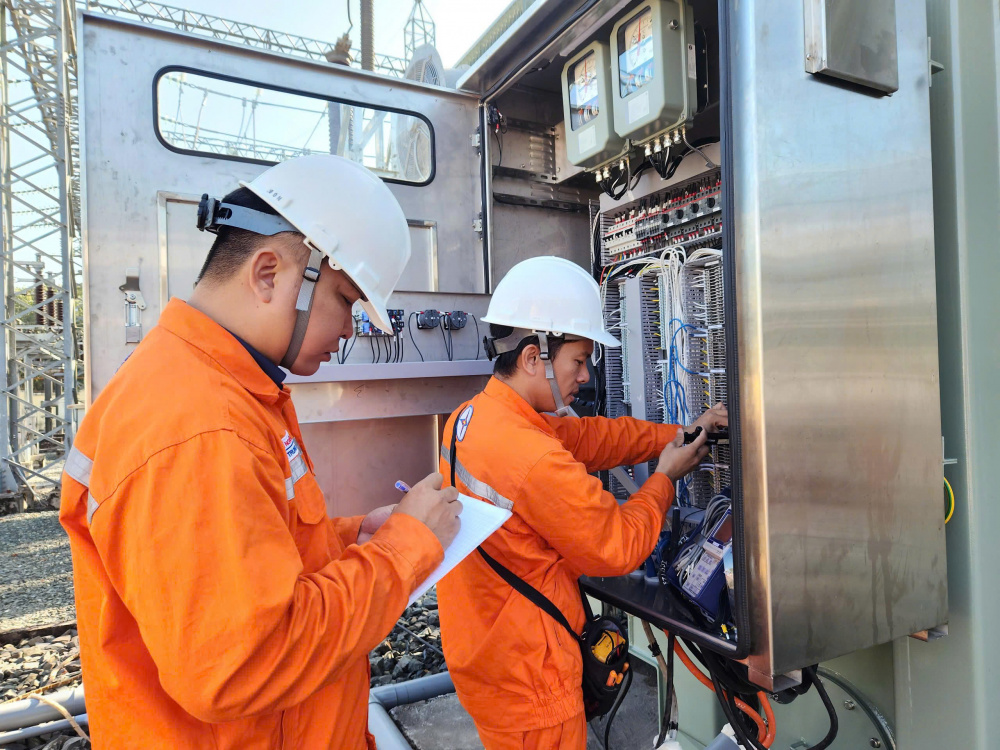 Thứ trưởng Bộ Công Thương Nguyễn Hoàng Long: EVNSPC đã chuẩn bị kỹ phương án bảo đảm điện dịp Tết Nguyên đán 2026