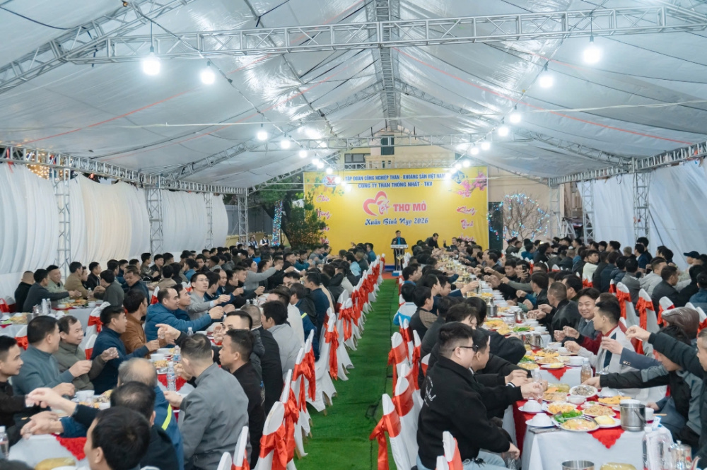 z7516026180368 83cd72f3fc81b7b9bdd7bc569493ea67