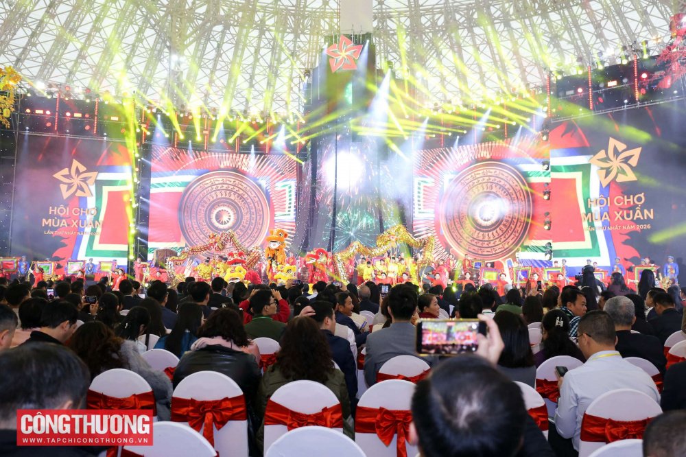 Chính thức khai mạc Hội chợ Mùa Xuân lần thứ nhất năm 2026