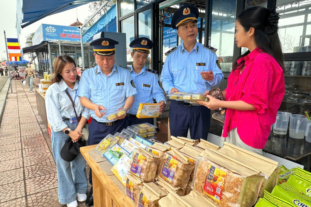 Cục Quản lý và Phát triển thị trường trong nước vừa có văn bản đề nghị Sở Công Thương các tỉnh, thành phố tăng cường công tác kiểm tra, giám sát hoạt động kinh doanh hàng hóa trên địa bàn quản lý.
